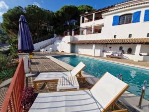 Πισίνα στο ή κοντά στο Villa Alella, 5 bedrooms & pool
