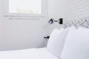 Postel nebo postele na pokoji v ubytování Hotel Hive