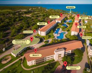 un piano di un resort con edifici di Carneiros Beach Resort a Praia dos Carneiros