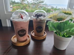 Jídlo v hotelu nebo okolí