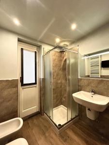 Phòng tắm tại Leonardo Duplex Apartment +10 ảnh