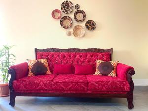 Fort PortalにあるKirungi Vacation Homes - Spacious apartment with Mountain viewのギャラリーの写真