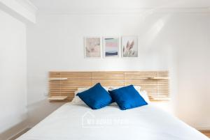 Postel nebo postele na pokoji v ubytování MyHouseSpain- Único apartamento en centro Gijón