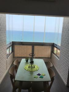 Γενική θέα στη θάλασσα ή θέα στη θάλασσα από  αυτό το σαλέ