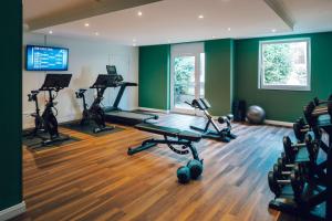 Fitness centrum a/nebo fitness zařízení v ubytování pentahotel Wiesbaden
