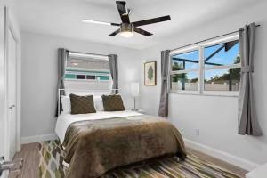 Ένα ή περισσότερα κρεβάτια σε δωμάτιο στο Adventure Awaits! Heated Pool and Pet-Friendly - Casa Coronado - Roelens +18 φωτογραφίες