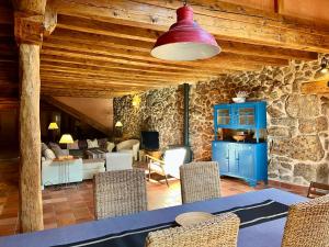 Część wypoczynkowa w obiekcie Casona de Saltus, espectacular casona en Sotosalbos,10min de Segovia