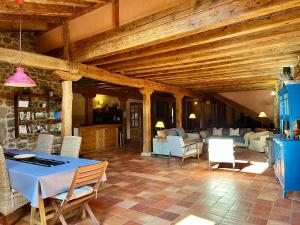 Część wypoczynkowa w obiekcie Casona de Saltus, espectacular casona en Sotosalbos,10min de Segovia