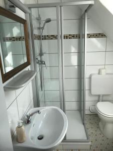 Koupelna v ubytování Landhaus Heidekrug