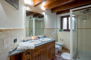 A bathroom at La Cucchetta