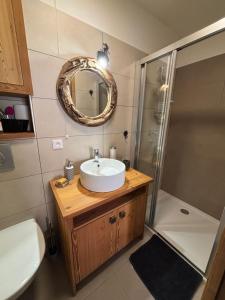 Ένα μπάνιο στο Appartement prestige à Chantemerle +35 φωτογραφίες