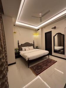 Ένα ή περισσότερα κρεβάτια σε δωμάτιο στο Shiv Ashray