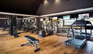 Fitness centrum a/nebo fitness zařízení v ubytování Best Western Hotel Kaiserslautern