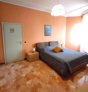 A bed or beds in a room at IL GIGLIO DI CAREGGI