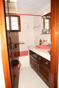 Gallery image of Cosy Villa in Pikérmion