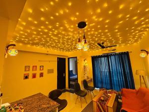 Posezení v ubytování Jharokha- Luxury Apartment