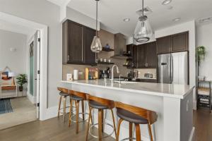 Kuchyň nebo kuchyňský kout v ubytování Mountain Serenity