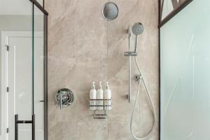 Koupelna v ubytování Mountain Serenity + 34 fotografií