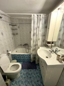 Ένα μπάνιο στο Cozy home in Nea Smirni +19 φωτογραφίες