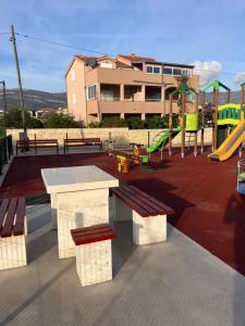 Herní místnost nebo prostor pro děti v ubytování Apartments & Rooms Seaside