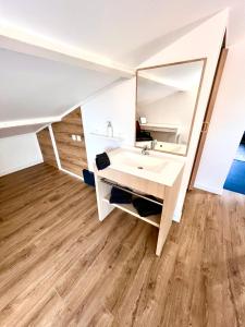 Φωτογραφία από το άλμπουμ του Villa duplex moderne 5 pièces haut standing σε Launaguet