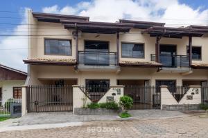 Tòa nhà nơi nhà nghỉ dưỡng tọa lạc