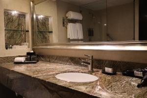 Koupelna v ubytování Sheraton Grand Panama