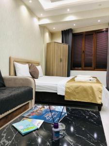Postel nebo postele na pokoji v ubytování Uyu Room Uşak Otel
