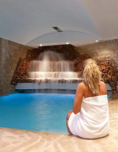 Piscine de l'établissement Art Palace Suites & Spa ou située à proximité