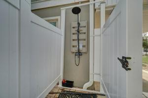 Gallery image of Beach Front - Hot Tub - Game Room - 3500SQFT in Cape Charles