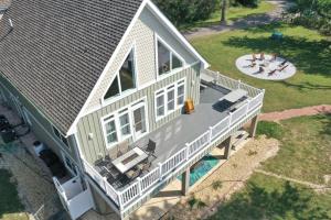 Gallery image of Beach Front - Hot Tub - Game Room - 3500SQFT in Cape Charles +52 photos