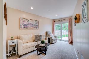 Foto de la galería de Cozy Home Sleeps 10 Lombard Chicago Suburb en Lombard