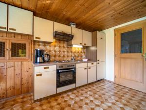 Eldhús eða eldhúskrókur á Ferienhaus Rinderer