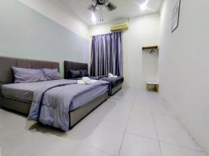 Imagine din galeria proprietății 13paxs Semi D Homestay Hutan Melintang în Hutan Melintang