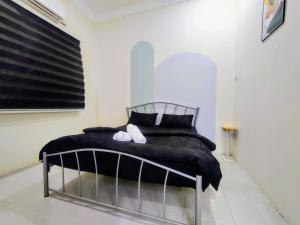 Imagine din galeria proprietății 13paxs Semi D Homestay Hutan Melintang în Hutan Melintang +4 fotografii