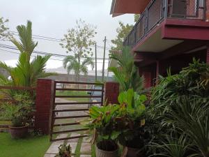 Taman di luar Warisan Roomstay +2 gambar