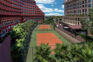 Tenis a/nebo squash v ubytování Delphin Palace Hotel nebo okolí