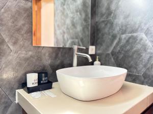 Fotografie z fotogalerie ubytování The Jangkar Canggu Guesthouse & Villa v destinaci Canggu