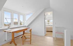 Billede fra billedgalleriet på Gorgeous Home In Gudhjem With Wifi i Gudhjem