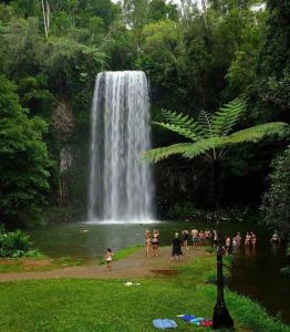 Φυσικό τοπίο κοντά σε αυτή η εξοχική κατοικία +7 φωτογραφίες