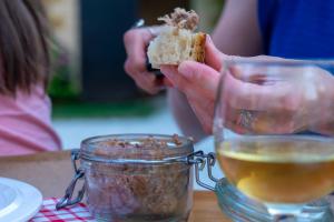Comida en la casa vacacional o alrededores