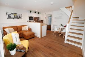 Gallery image of Tucked Away, Beach Access Sleeps 4 in The Mumbles