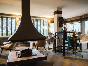 Posezení v ubytování Mercure Cabourg Hôtel & Spa