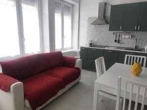 Dapur atau dapur kecil di G&S Apartment NEW!! +6 gambar