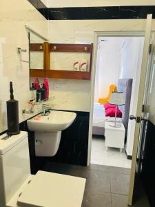 Koupelna v ubytování Asirima Villas