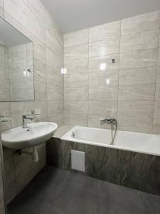 Ένα μπάνιο στο Апартаменти на Франка 1