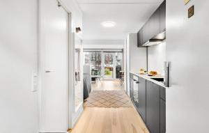 Cucina o angolo cottura di Nice Apartment In Helsingør With Wifi