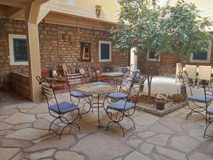 Posezení v ubytování Kasbah Imini Restaurant & Hotel