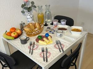 Refeições no quarto em acomodação particular ou nas proximidades