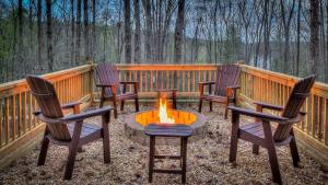 Φωτογραφία από το άλμπουμ του Lux Mountain Retreat in the Aska Adventure Area σε Blue Ridge